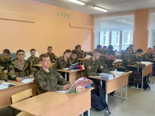 Новый учебный день в «Салюте»