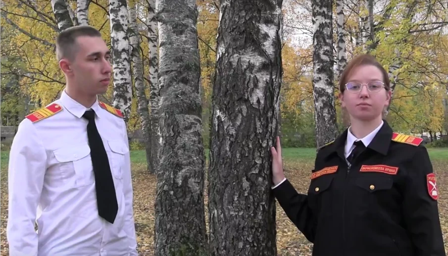 Кадеты 11а класса Варфоломеева Ирина и Смирнов Андрей, совместно с учителем русского языка Сахаровой Юлией Львовной принимают участие во Всероссийской акции «Посвящение учителям».