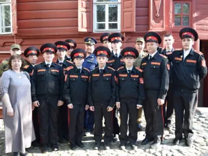 Кадеты 7в класса вместе с классным руководителем Капустиной Галиной Александровной и командиром роты майором Еркуловым Олегом посетили Музей детства А.М. Горького «Домик Каширина».