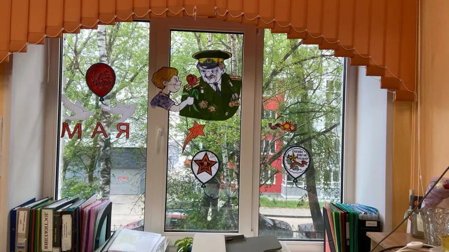 Нижегородская кадетская школа присоединилась к Всероссийской патриотической акции «Окна Победы».