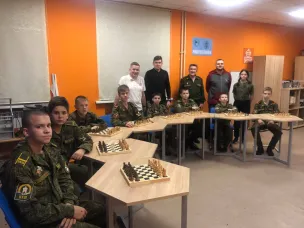 В НКШ состоялся сеанс одновременной игры в шахматы