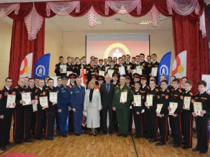 17 марта в Нижегородской кадетской школе прошла торжественная церемония вручения памятных наград за участие в Параде Памяти в городе Самаре.