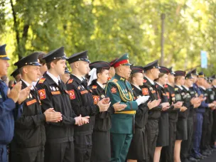Торжественная линейка, посвящённая 1 сентября