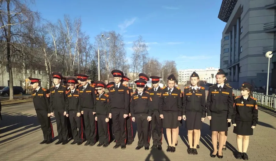 Кадеты 7г и 6б класса посетили торжественное мероприятие, посвящённое 30-летию образования ОМОН "Буревестник" Росгвардии по Нижегородской области