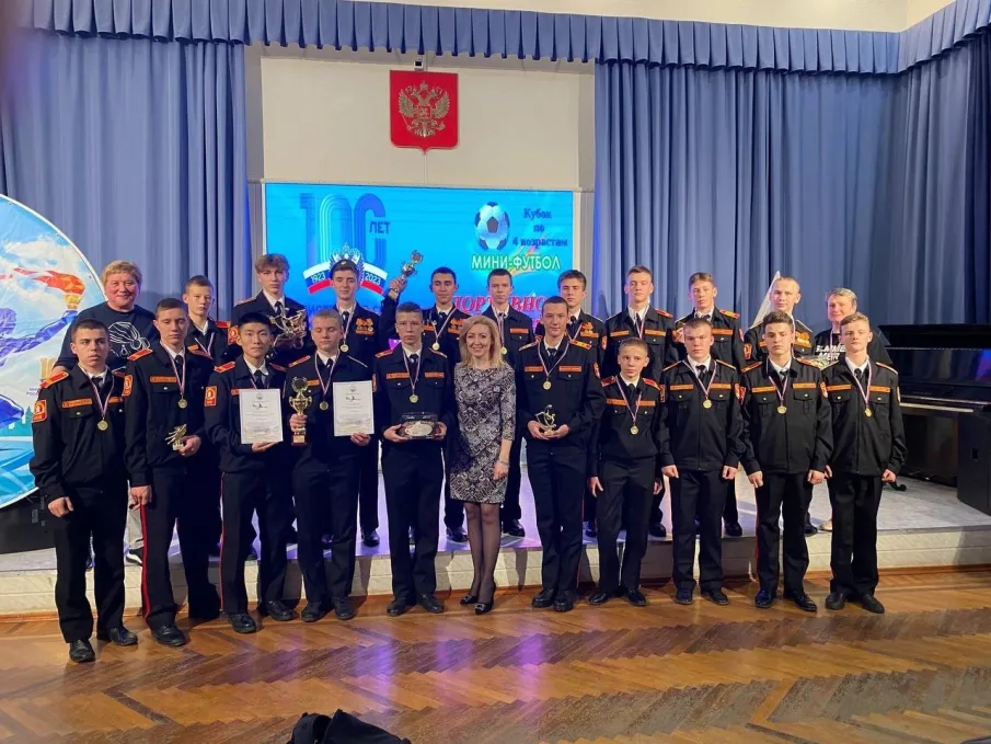 Мини-футбол в школу