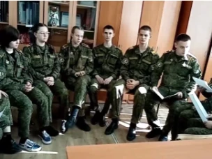 19 апреля, в День единых действий, кадеты 8д класса почтили память жертв геноцида в годы Великой Отечественной войны.