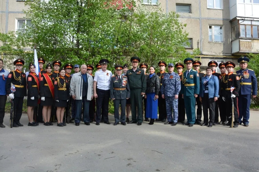 3 мая 2023 года, в преддверии 78-й годовщины Победы кадеты 9-х классов совместно с военнослужащими и сотрудниками Управления Росгвардии по Нижегородской области организовали для ветерана Великой Отечественной войны и труженика тыла Николая Ивановича Громова во дворе дома, где он проживает, персональный парад.